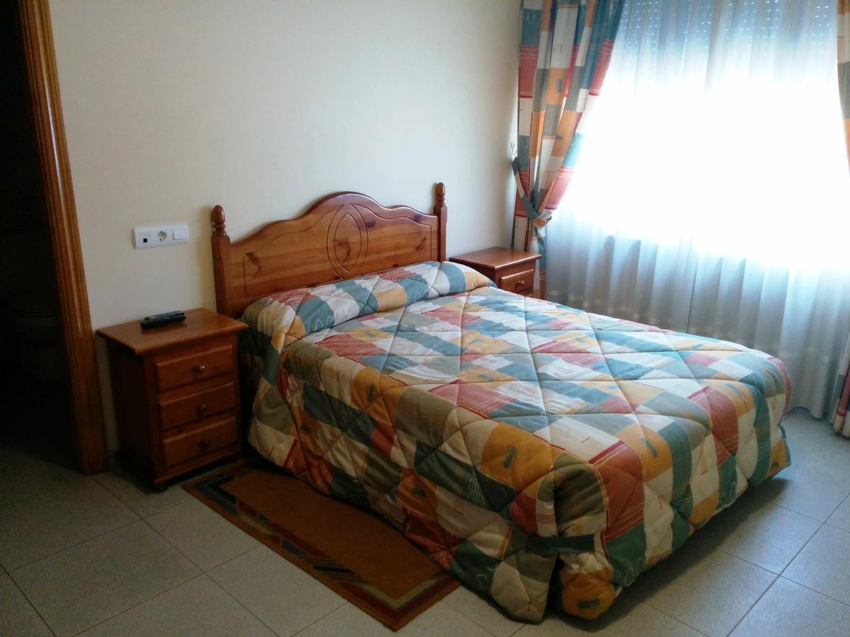 Hostal Carmen Hotel El Puente  Екстериор снимка